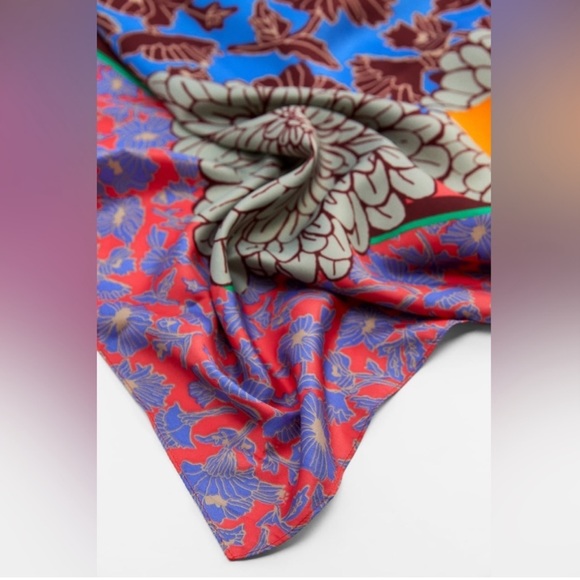 ZARA Printed Satin Scarf - Picture 3 of 7